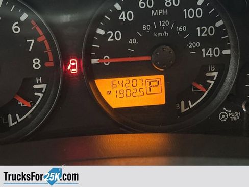 Used 2019 Nissan Frontier SV image 7