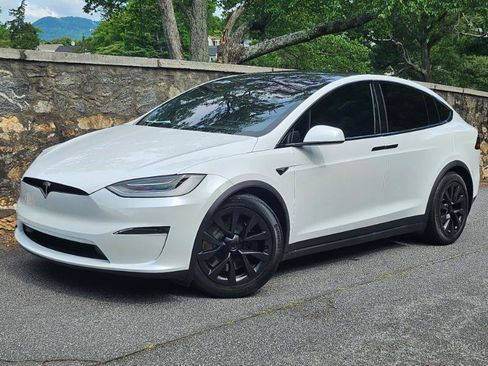 Used 2023 Tesla Model X AWD/4WD image 2