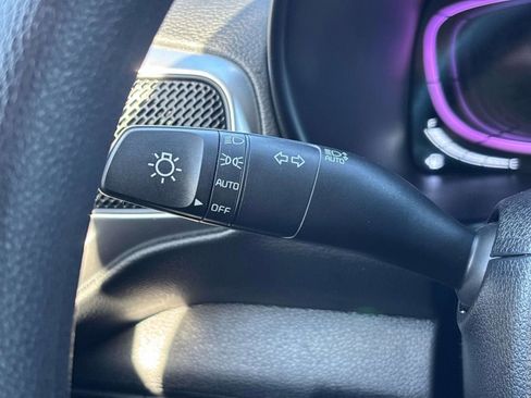 Used 2025 Kia Soul LX image 27