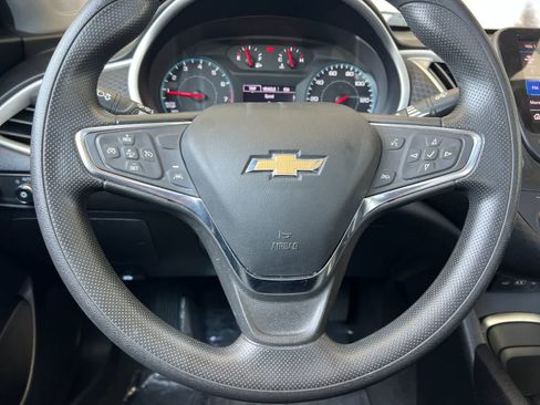 Used 2023 Chevrolet Malibu LT FWD image 23