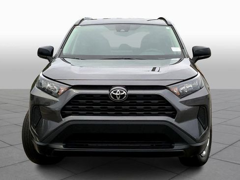 Used 2021 Toyota RAV4 LE image 4