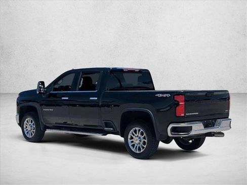 Used 2025 Chevrolet Silverado 2500 LTZ AWD/4WD image 8