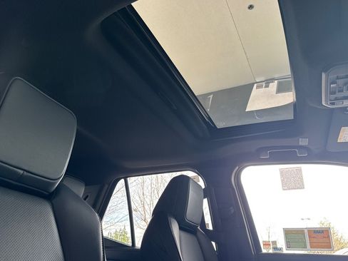 New 2026 Toyota 4Runner Platinum AWD/4WD image 17