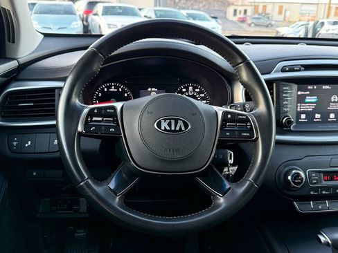 Used 2019 Kia Sorento AWD w/ LX Convenience Package image 42