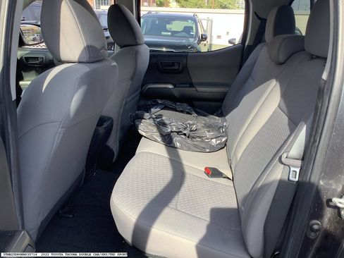 Used 2022 Toyota Tacoma SR5 RWD image 14