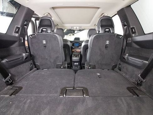 Certified 2023 Volvo XC90 B6 Plus AWD/4WD image 24
