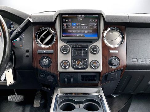 Used 2015 Ford F250 Lariat w/ Chrome Package image 11