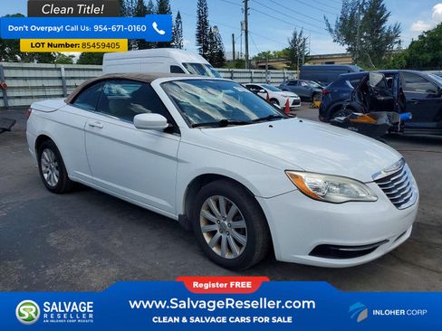 Used 2012 Chrysler 200 Touring FWD image 5