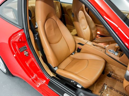 Used 2005 Porsche 911 Carrera RWD image 26