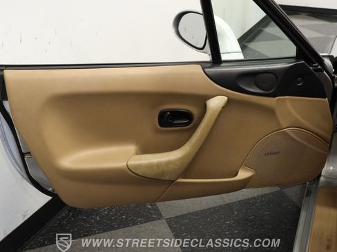 Used 1999 MAZDA MX-5 Miata image 33