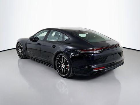 Certified 2023 Porsche Panamera 4S image 3