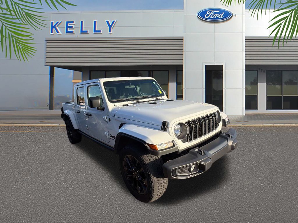 Used 2024 Jeep Gladiator Sport AWD/4WD image 3