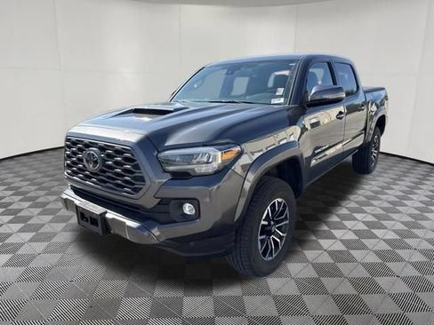 Used 2022 Toyota Tacoma TRD Sport w/ TRD Premium Sport Package AWD/4WD image 12