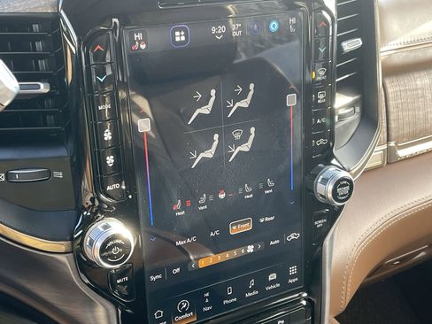 Used 2022 RAM 2500 Limited image 19