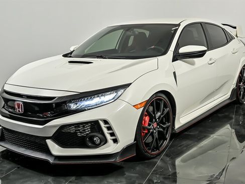 Used 2019 Honda Civic Type R image 5