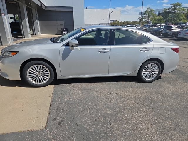 Used 2013 Lexus ES 350 w/ Luxury Pkg FWD image 5