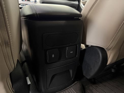 Used 2023 Ford Explorer XLT w/ Equipment Group 202A image 24