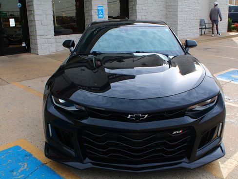 Used 2023 Chevrolet Camaro ZL1 image 7