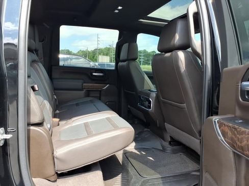 Used 2021 GMC Sierra 2500 Denali w/ Denali Black Diamond Edition AWD/4WD image 14