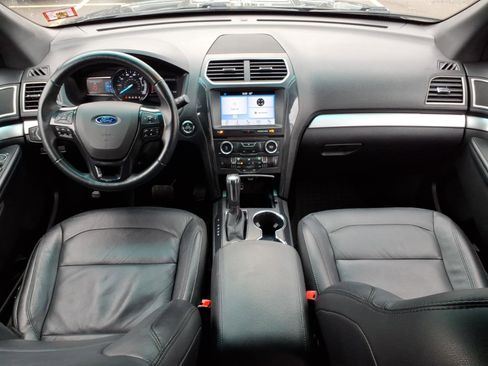 Certified 2017 Ford Explorer XLT w/ Equipment Group 202A image 12