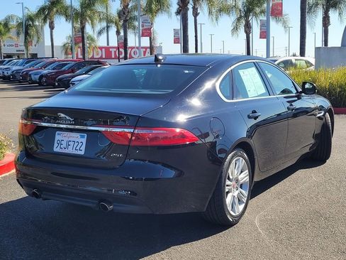 Used 2019 Jaguar XF Prestige image 4