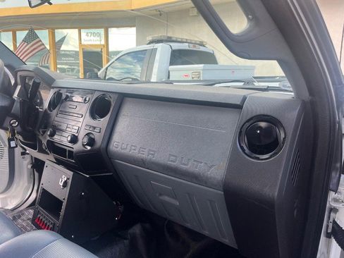 Used 2011 Ford F250 XL image 8