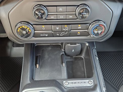 New 2025 Ford Bronco 4-Door image 21