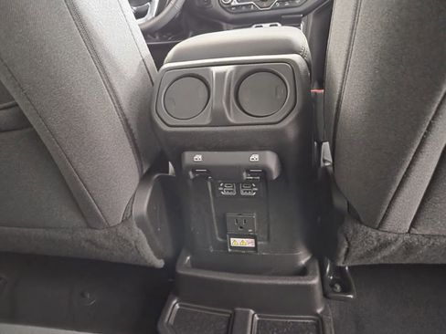 Used 2025 Jeep Wrangler Sahara w/ Safety Group image 27