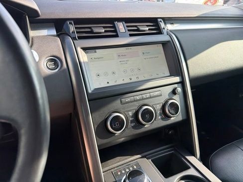Used 2020 Land Rover Discovery Landmark AWD/4WD image 33