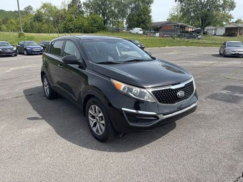 Used 2016 Kia Sportage LX FWD image 2