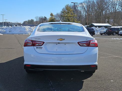 Used 2020 Chevrolet Malibu LT w/ Leather Package image 5