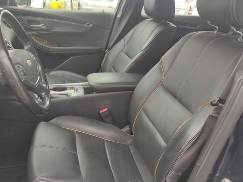Used 2015 Chevrolet Impala LTZ FWD image 2