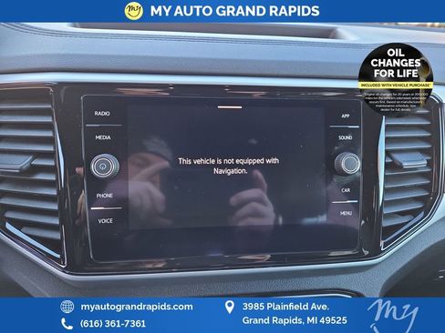 Used 2022 Volkswagen Atlas Cross Sport SE image 21