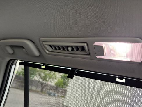 Used 2025 Toyota Grand Highlander FWD image 25