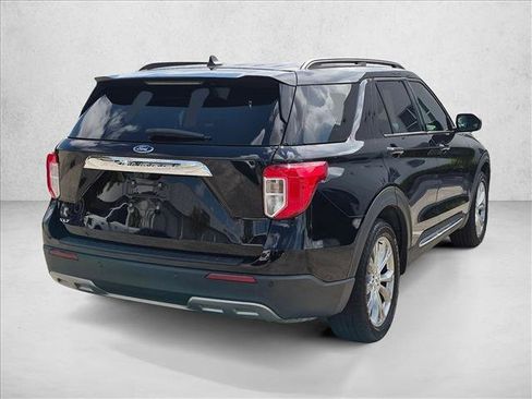 Used 2022 Ford Explorer XLT w/ Equipment Group 202A RWD image 5