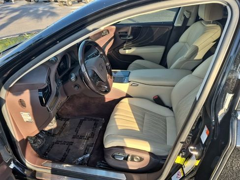 Used 2018 Lexus LS 500 w/ Luxury Package RWD image 11