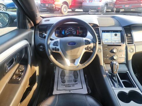 Used 2019 Ford Taurus SEL w/ Equipment Group 201A FWD image 10