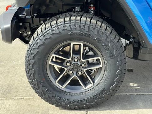 New 2026 Jeep Gladiator Mojave image 7