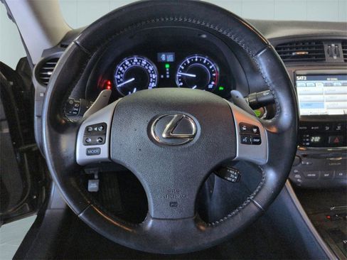 Used 2012 Lexus IS 250C w/ Luxury Pkg image 17