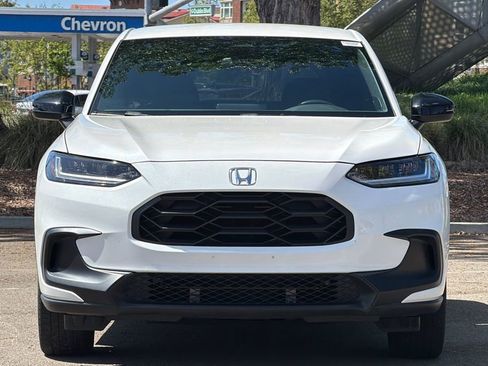 Used 2023 Honda HR-V Sport image 9