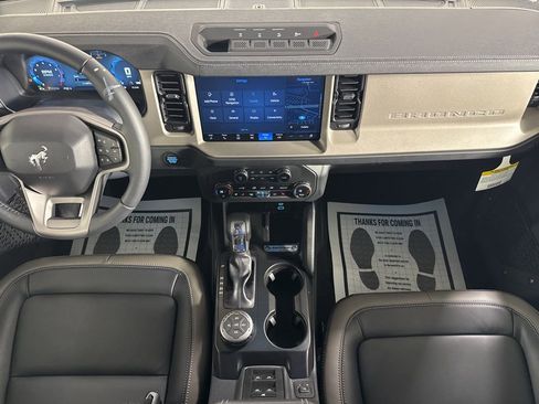 New 2025 Ford Bronco Outer Banks w/ Sasquatch Package image 23