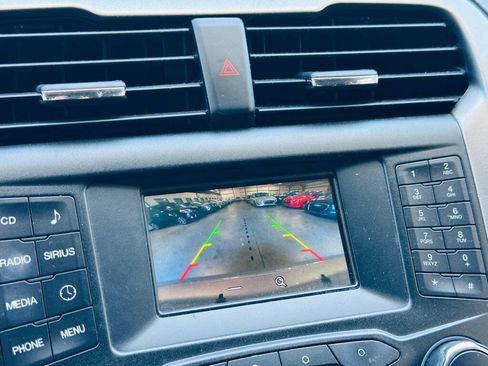 Used 2017 Ford Fusion SE FWD image 28
