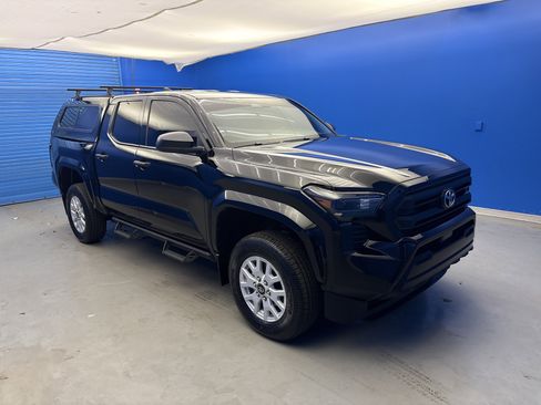 Used 2024 Toyota Tacoma SR image 2