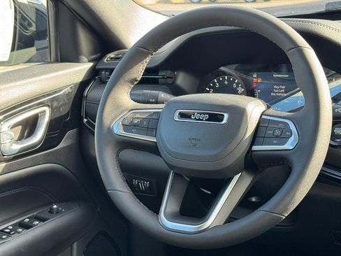 New 2026 Jeep Compass Latitude image 7