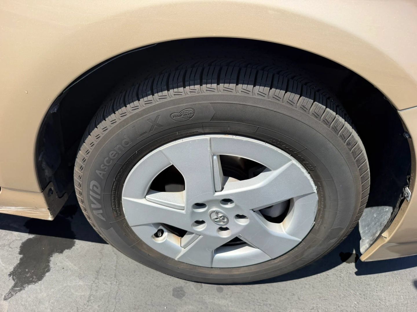 Used 2010 Toyota Prius Five FWD image 31