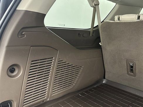 Used 2021 GMC Yukon XL Denali w/ LPO, Illumination Package image 33