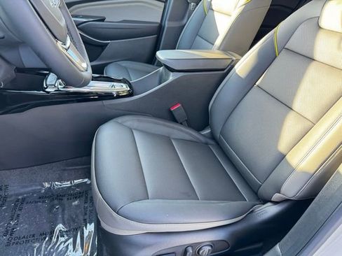 New 2026 Chevrolet Trax ACTIV w/ Driver Confidence Package FWD image 5