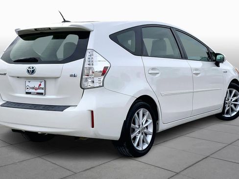 Used 2013 Toyota Prius V Five image 13