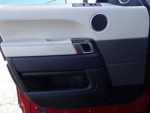 Used 2016 Land Rover Range Rover Sport HSE image 30