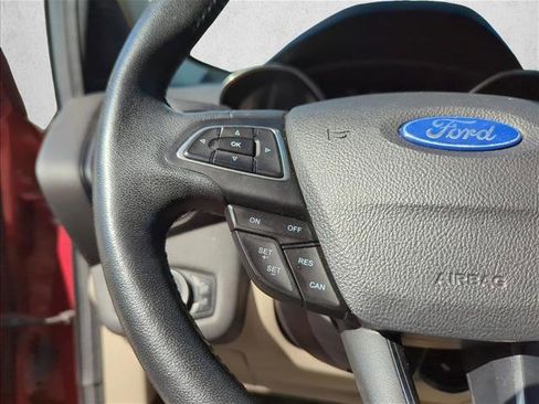 Used 2019 Ford Escape SEL image 14